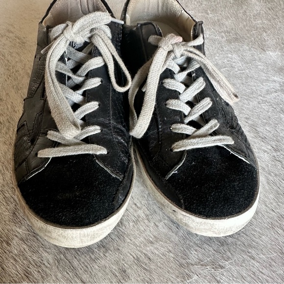 Golden Goose Black Sneakers - Picture 1 of 8
